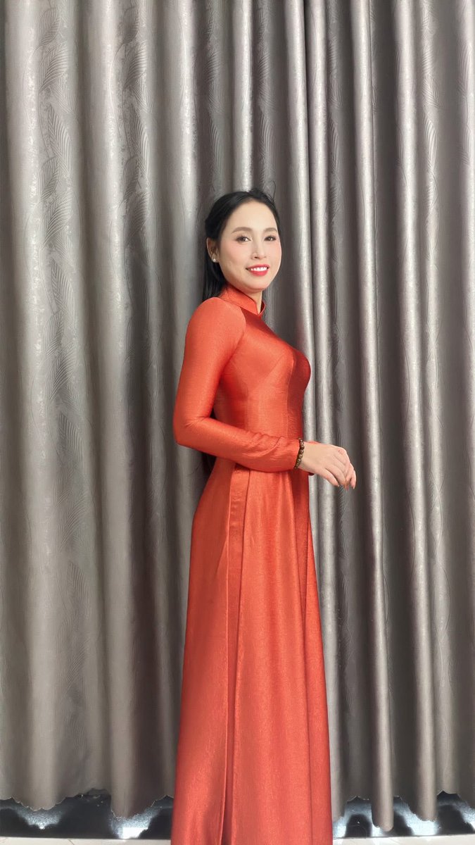 gaidepshowbiz's tweet image. Các loại trang phục truyền thống của phụ nữ trên thế giới không cái nào qua được áo dài phụ nữ Việt Nam cả vừa đẹp vừa kính đáo duyên dáng nữ tính cao
