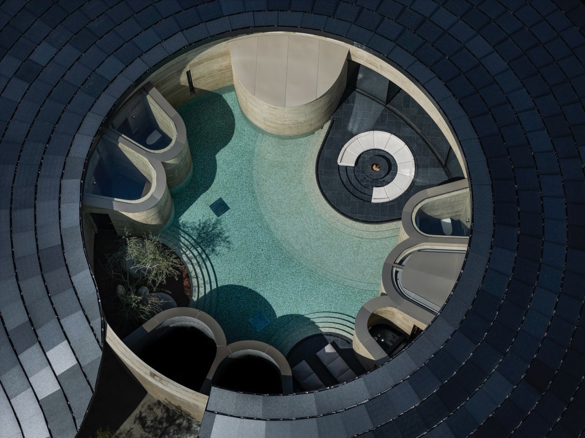 goooodofficial's tweet image. NOT A HOTEL Setouchi by @BIG_Architects 
Seascape Villas Carved into the Landscape
gooood.cn/not-a-hotel-se…
Photos by Kenta Hasegawa
#architecture #design #architecturaldesign