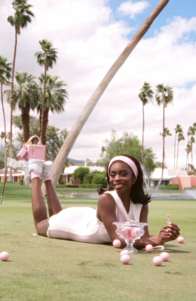 Complex Style tweet media