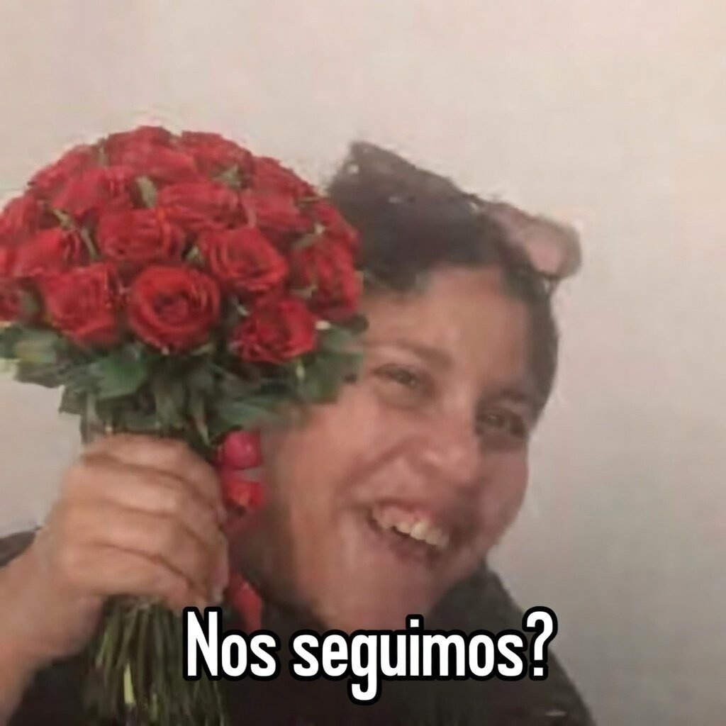 ຸLaura Bennett tweet media