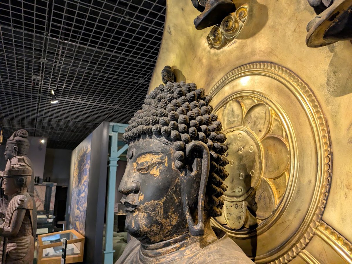 ⬛️ 巨大！⬛ 超 デカい！️ ⬛️ 稀少！⬛️ 仏像　大仏様の顔？⬛️ 後面に紐アリ！⬛️ 仏像にも色々な種類があります。仏像の髪型と言えばくるくるになった螺