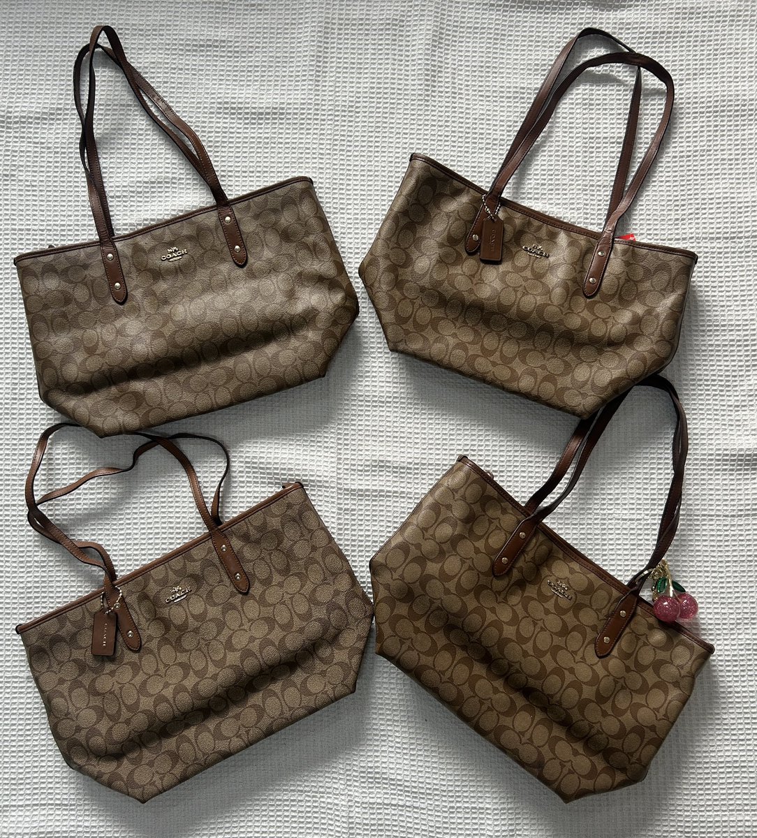 bags@2——— tweet media