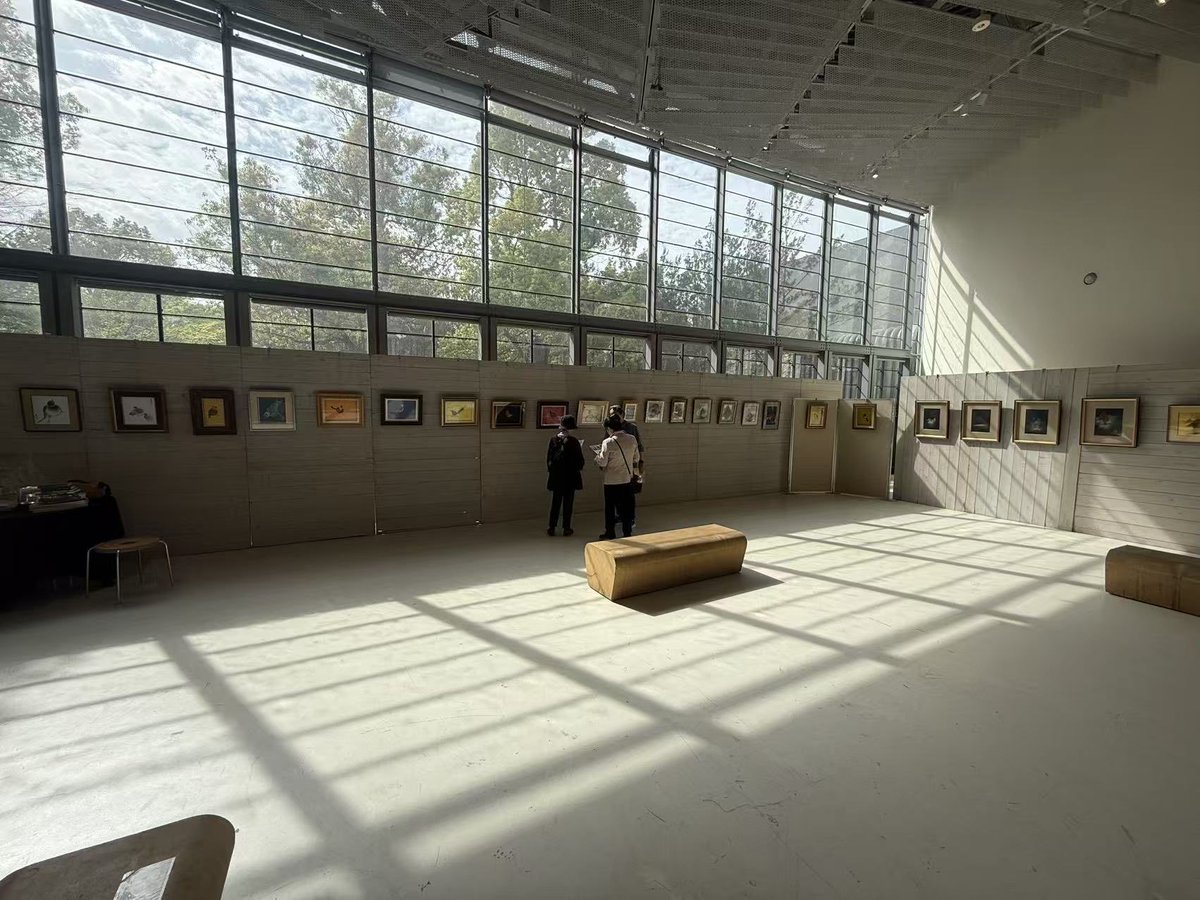 baimaken0218's tweet photo. 东京昭和天皇纪念馆东山千隼画展顺利开展，株式会社麗の會共催！
预祝画作大売！ https://t.co/1ADsZAwuKc