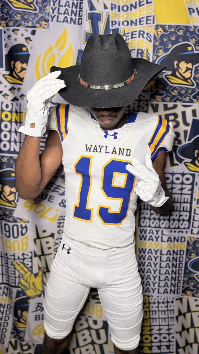 2damarioo's tweet photo. Had a great visit @WBUFootball big thanks to @CoachWalser and the entire coaching staff for the opportunity showing me around campus and sharing what wayland has to offer. #GoNeers
@NicktroyF @JquanHicks15 @CoachWeathersby @Coach_Hughes2 https://t.co/1ydwikqTS1