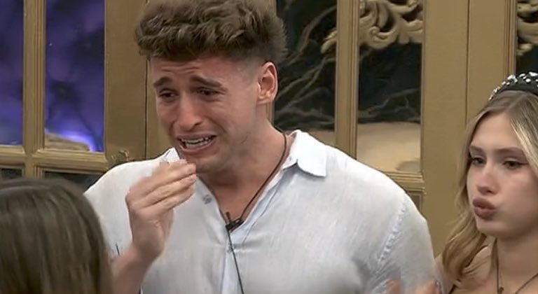 Manu llorando por la salida de Lola, ni por Zoe lloró así 😂 #GranHermano