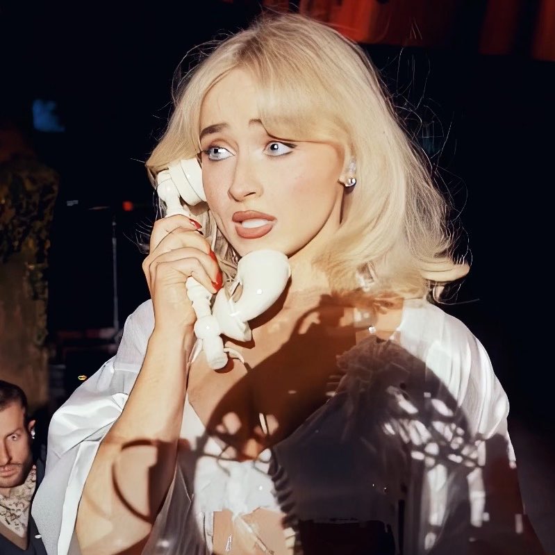 gabi 𝜗ৎ tweet media