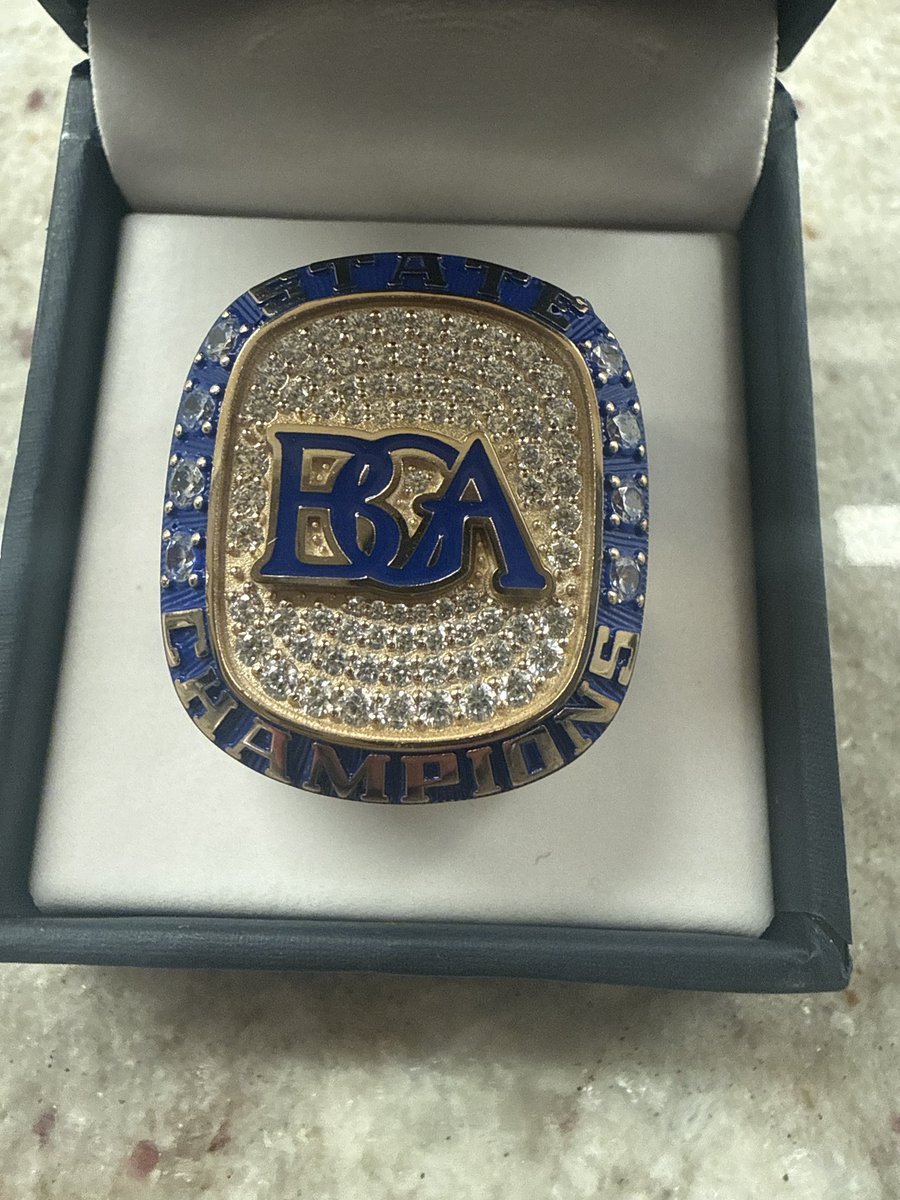 Ojb2029's tweet image. State title ring ceremony💍 Ready to get another 🎯🎯
@FootballBga @bobbybentley @greynolds0823 @Coach_Shugg @CoachWuellner @degumble @bigdonell72 @JackPittman5 @NatlPlaymkrsAca @BuckFitz @jaxon_rose8 @NCEC_Recruiting 
#Statechamp #classof2029 #football