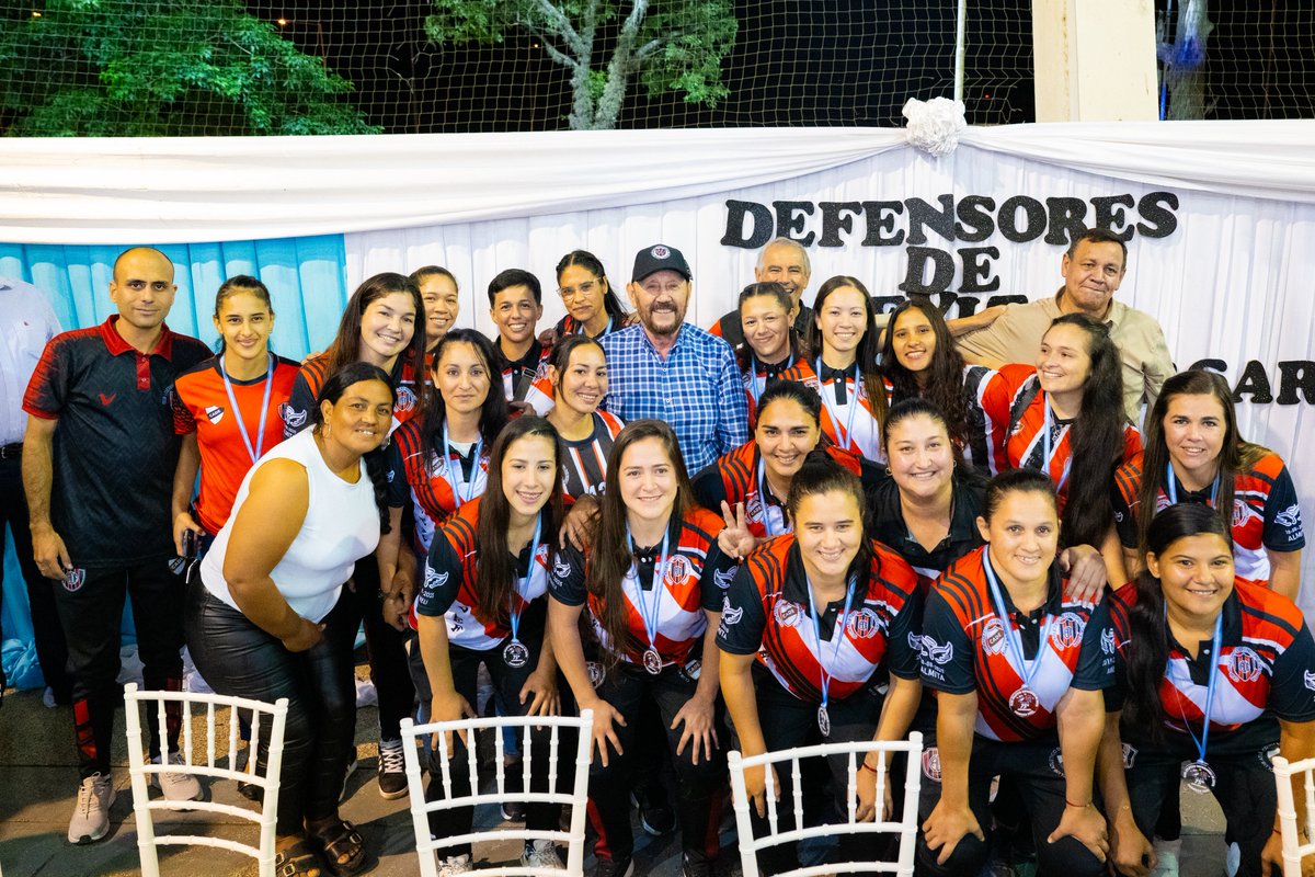 75° ANIVERSARIO DEFENSORES DE EVITA

Este lunes participamos de la cena por el 75° Aniversario del Club Atlético, Social y Cultural “Defensores de Evita”, una institución muy importante para el deporte formoseño.

En el encuentro hicimos un merecido reconocimiento a deportistas