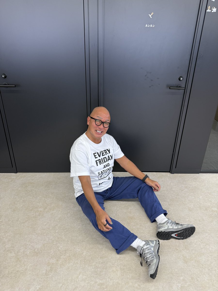 KoyamaSkoyama's tweet image. さぁさあ皆さん寄ってらっしゃい見てらっしゃい

いまからキヨさんのマジックはじまるよ。
この平面写真のどれかがあら不思議、三次元の印刷物に変わるよ💍🌈🦅

じゃ、せんせい、おねがいします🤲
@kyosuke_tbf2020 
#kaika #3DPrinting #テクダイヤ