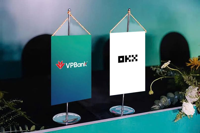 TuanNguyen_6789's tweet image. Boom tấn đầu tiên, hôm nay chính thức kí kết hợp tác

OKX + VPBank = CAEX

Phả hơi nóng vào các ông lớn còn lại 🥵

Điền vào chỗ chống 👇

Binance + ….    = ….
Bybit + ….         = ….
Mexc + ….         = ….
Upbit + ….         = ….
Kucoin + ….       = ….
BingX