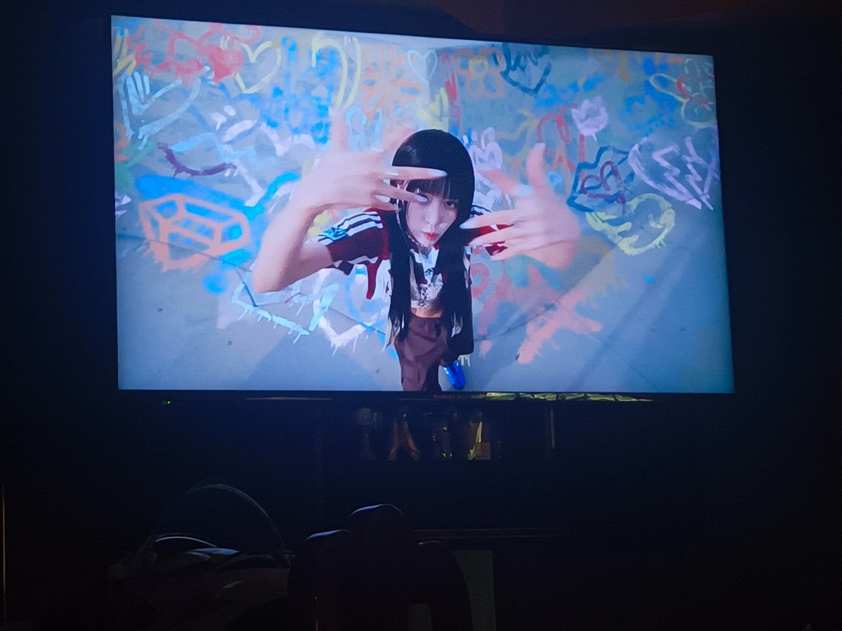 ꕤ 𝓙𝓪𝔂 — 𝑉𝑉𝑆 𝐻𝑂𝐸 tweet media