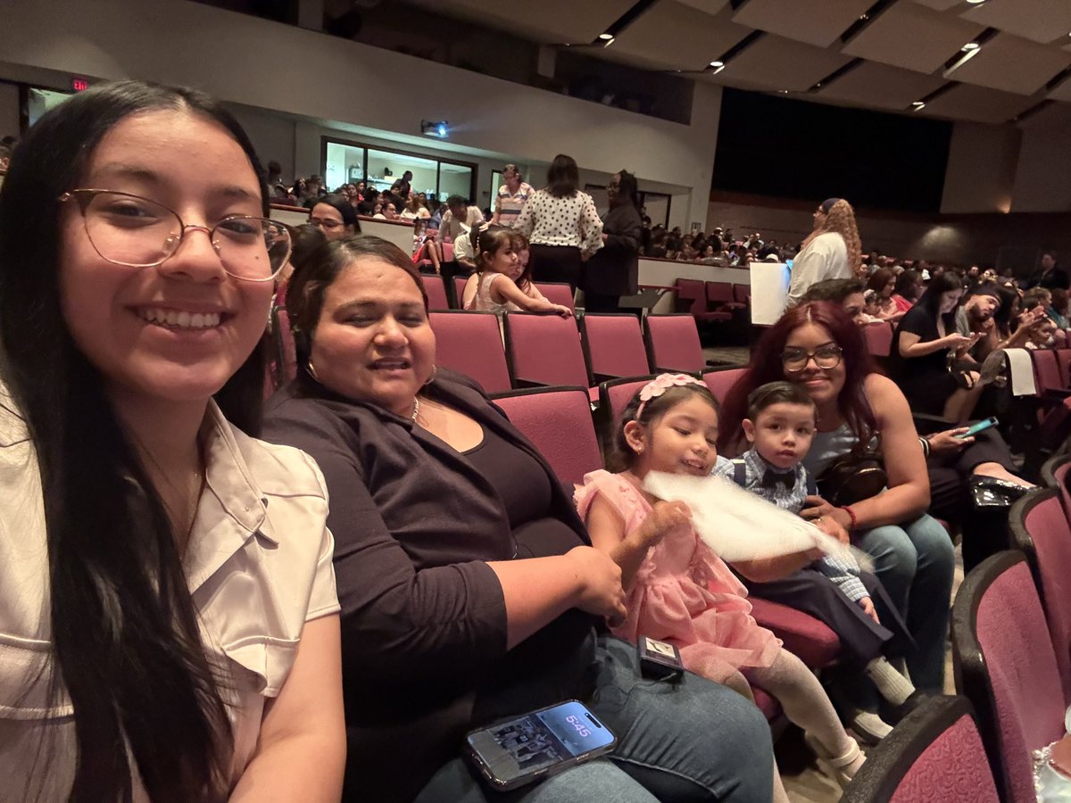 Ms. Angelica Alvarez tweet media