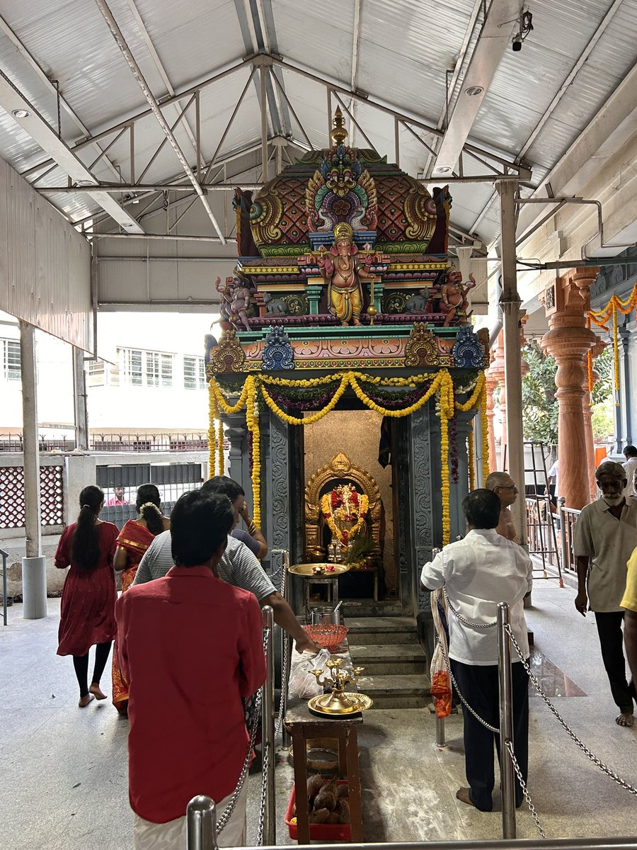 PantryCar's tweet image. இனிய தமிழ் புத்தாண்டு நல்வாழ்த்துக்கள்!😇

Hanumanthavanam Today! 

Got Mantra akshadai 🥹😇

#AshokNagar #JaiShriRam #JaiHanuman #TamilNewYear #Puthandu #Chennai