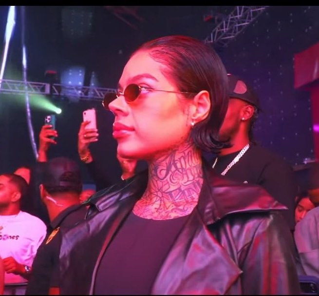 ANGIE 🦋 tweet media