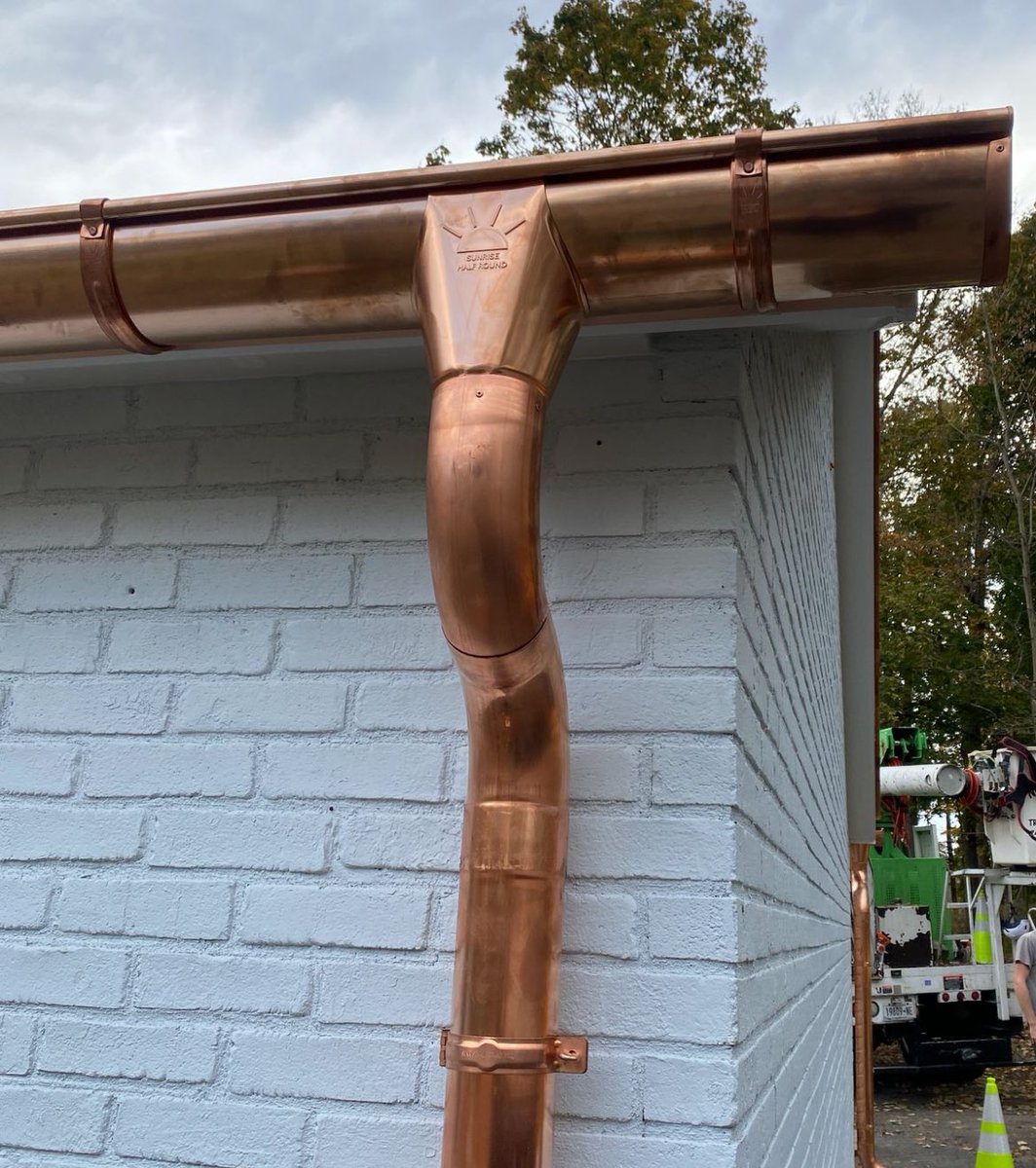 Watchman_motto's tweet image. Why haven’t you already made the leap? It’s time for copper gutter and downspouts.
