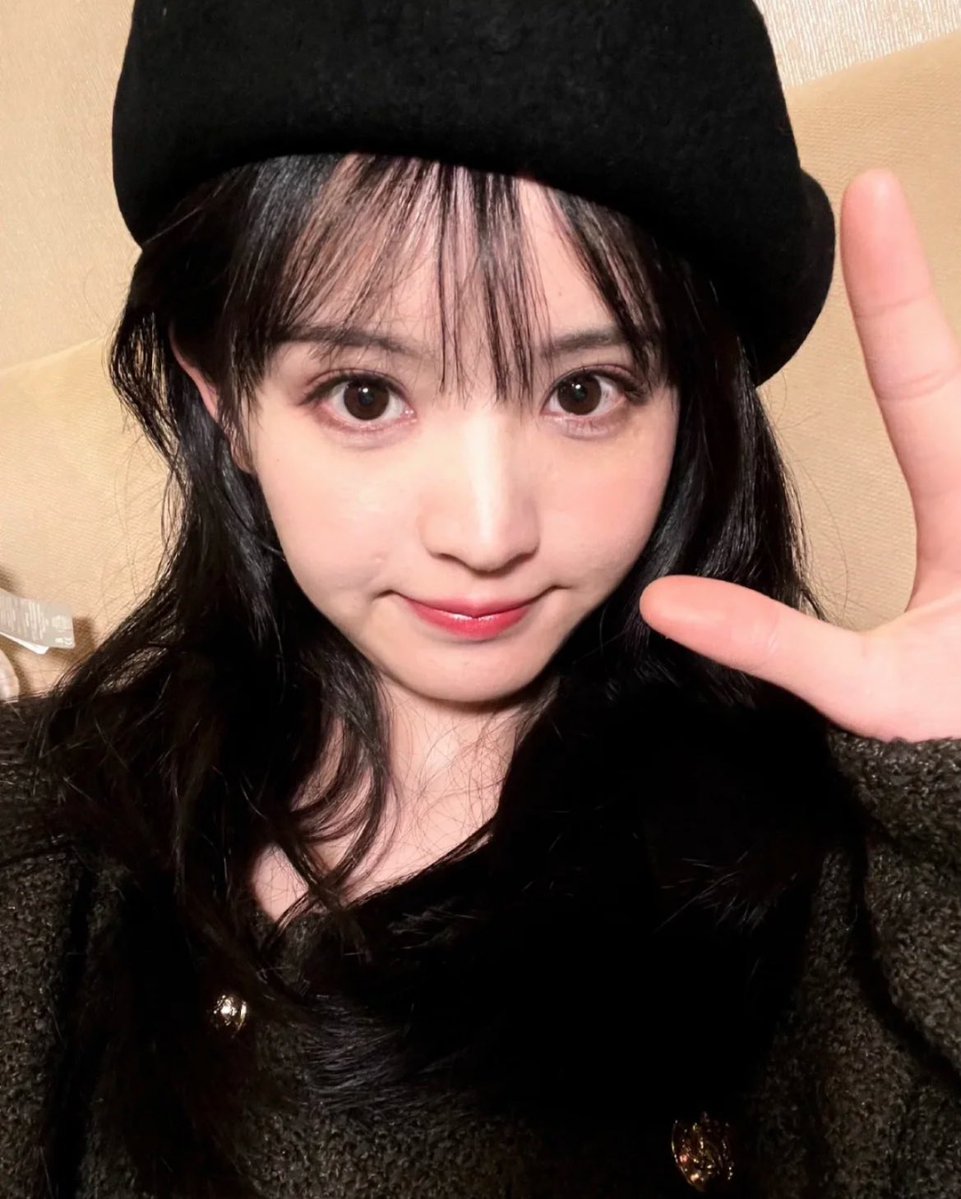 for vivian 𐙚⋆°｡⋆♡ tweet media