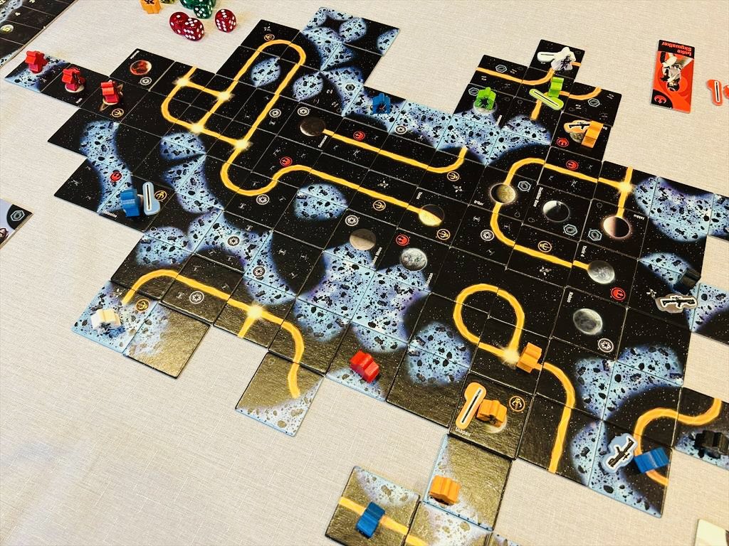 Oguland_'s tweet image. カルカソンヌ：スターウォーズ – 拡張1（Carcassonne: Star Wars – Erweiterung 1）
好き度（Like）3pt.≪★★★≫
テーママッチ度（Theme matching）3pt.≪★★★≫
コンポーネント（Components）3pt.≪★★★≫
blog.livedoor.jp/ogu_resort/arc…
#ボードゲーム
#boardgame