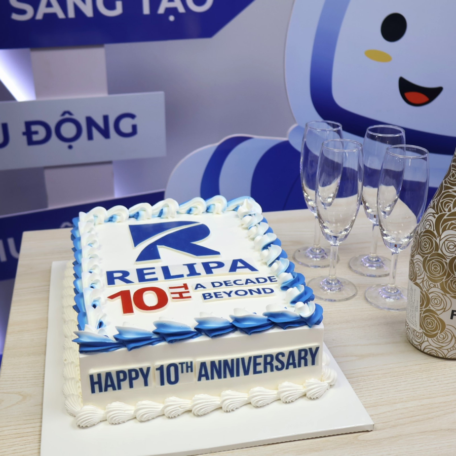 duc_relipa's tweet image. Relipaはこのたび、創立10周年という大きな節目を迎えることができました。   
創業当初の小さな一歩から始まり、数え切れない挑戦と成長を重ね、今日まで歩んでこられたのは、社員の皆さん、お客様、そしてパートナーの皆様の支えがあってこそです。 
Happy 10th Anniversary, Relipa.
 #Relipa #DX