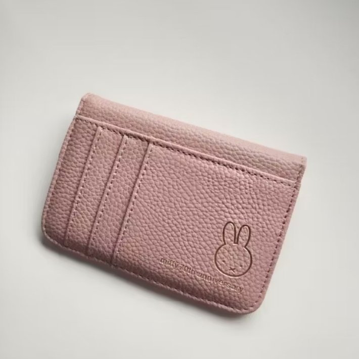 livyyoung_'s tweet image. pretty pink stuff to buy

— a thread