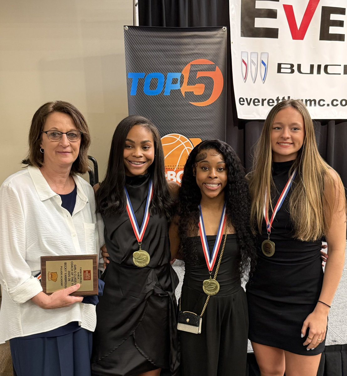 BallerRandi's tweet photo. Randi and 2 of her teammates ( @StreetsMera &amp; @greenleeelmore) were voted top 5 athletes of their Conference (4A)

Her coach, Becky Yarbrough was voted coach of the year for 4A Girls. We attended the banquet tonight. https://t.co/5CAt9L3Kj9