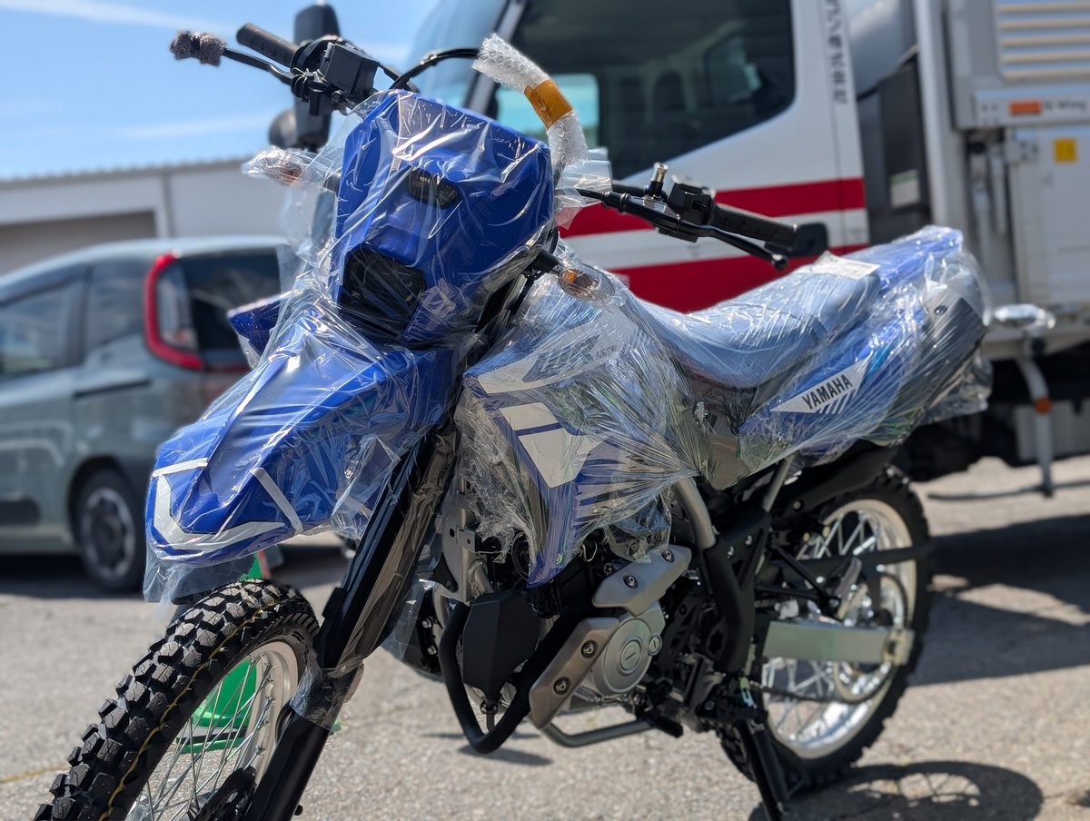 mcs_act_htm's tweet image. #WR125R 入荷✨️

話題のWR125がついに入荷して来ました！
KLX125が販売終了になってから多数のお問い合わせ頂いていた原付二種のオフ車。
こちらの車両は売約済ですが少しの間店頭にありますのでぜひご覧になりにいらして下さいませ。
#モーターサイクルショップアクト
#長野県のバイクショップ