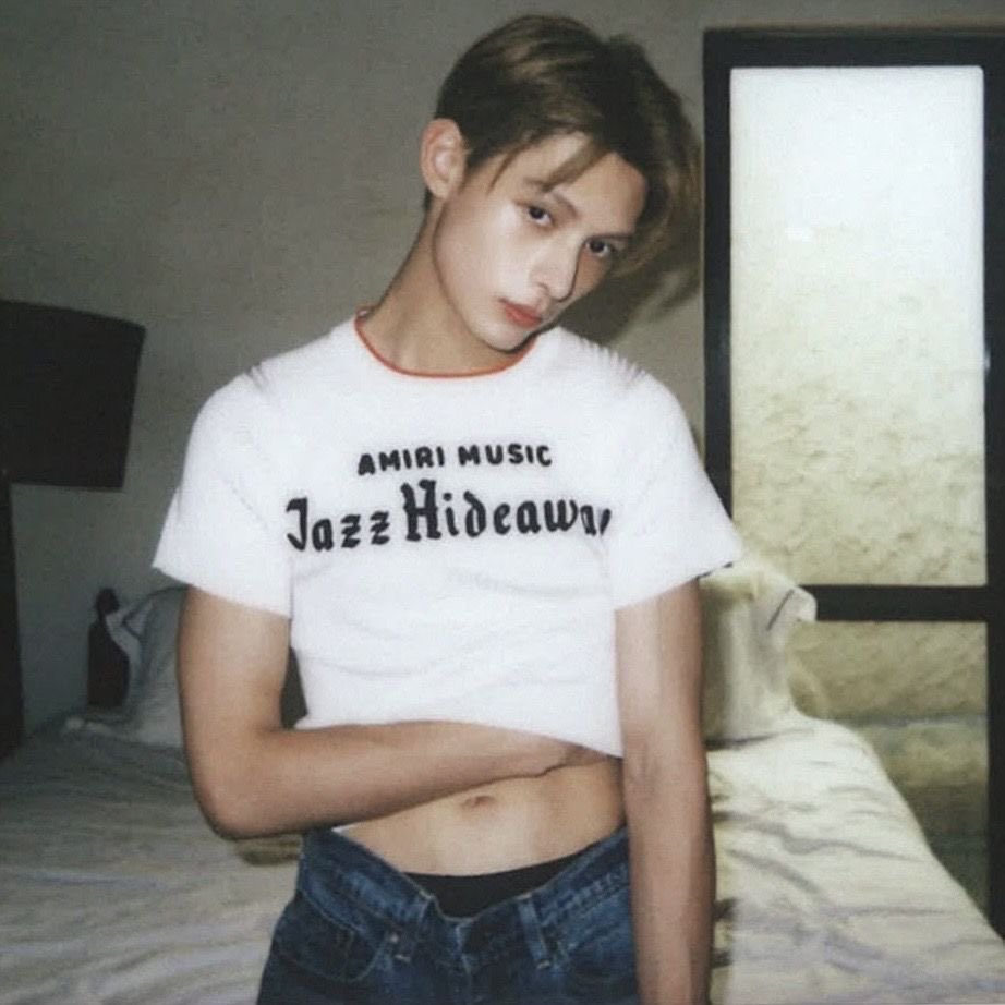 daily james waist tweet media