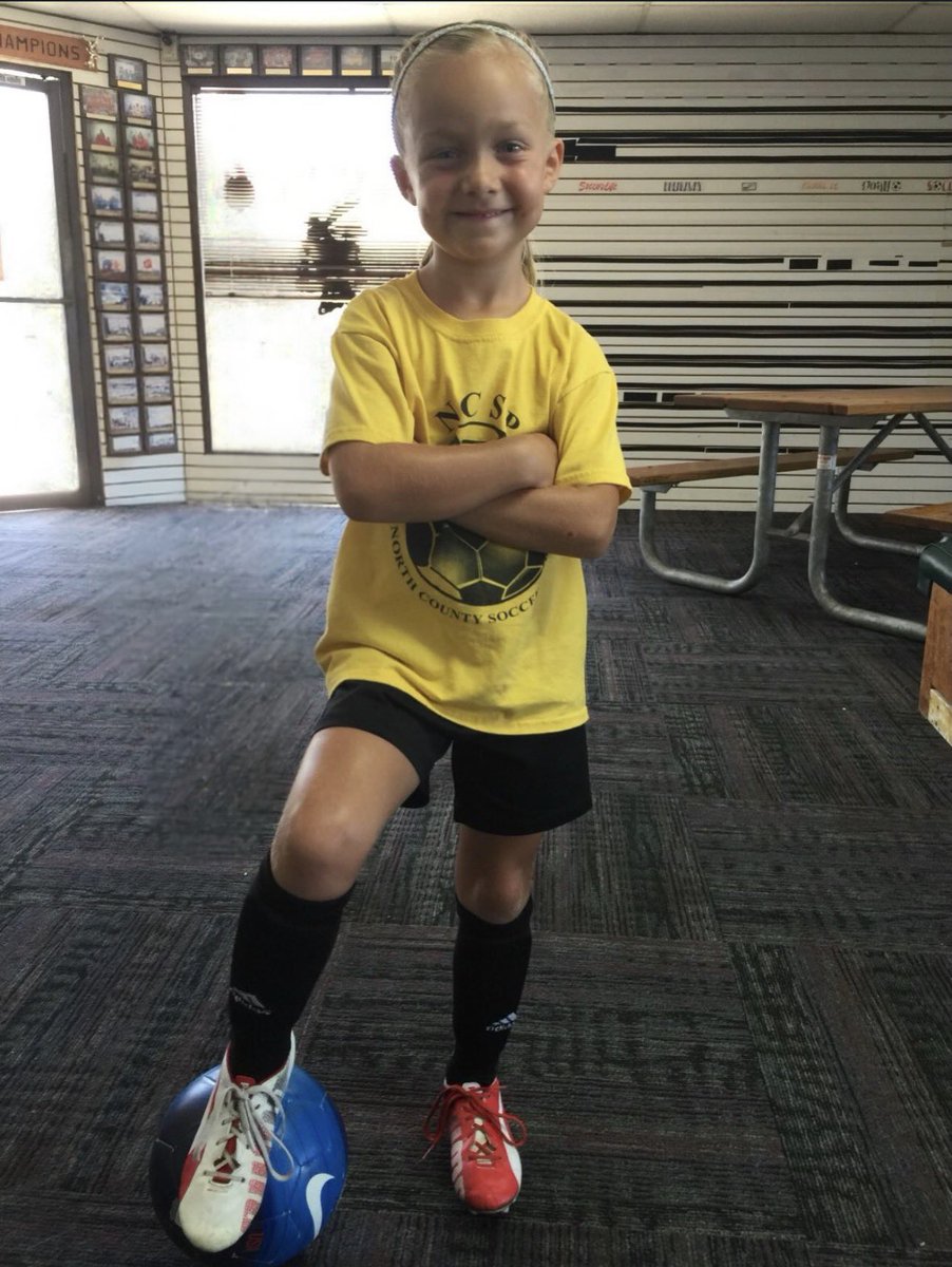 Elle McMurrey 2027 tweet media