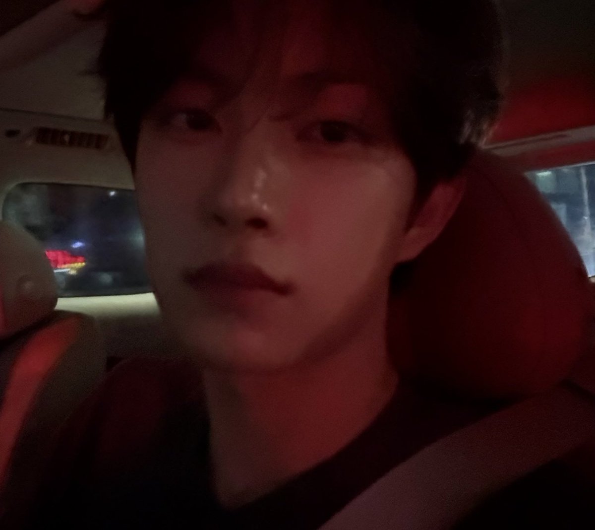 vypdfs's tweet image. bring our daddy geon back ⏳

BRING GEONWOO BACK 
#ALD1is8 
#WeLoveGeonwoo 
#AlwaysWithGeonwoo

WE STAND WITH GEONWOO
#WakeoneProtectGeonwoo
#웨이크원_고소공지_올려
#WakeoneProtectYourArtist
#웨이크원_아티스트_보호해
@wakeone_offcl @ALD1_official