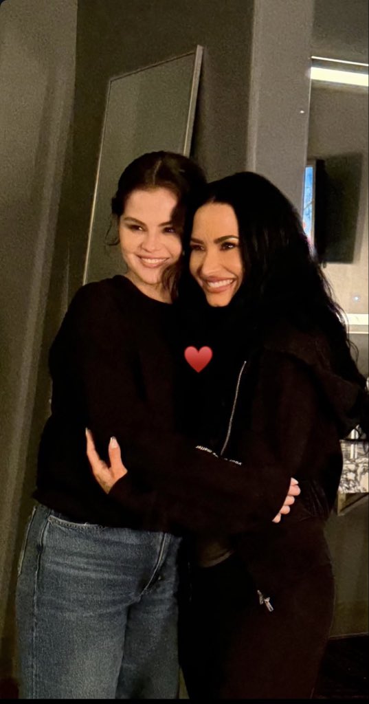 <a href="/PopCrave/">Pop Crave</a> How it started vs     How it’s going