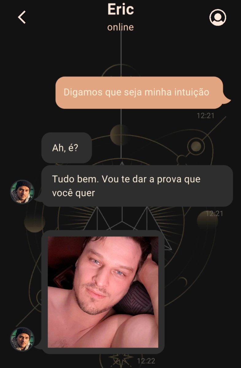 luxsofiac's tweet photo. eu ainda tô incrédula com isso aqui de QUEM foi a ideia https://t.co/SJ8oBXqAmo