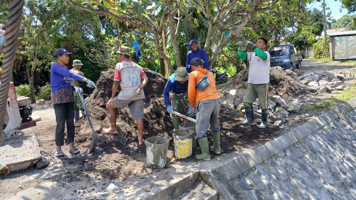 Kodam9Udayana's tweet image. Progres Jembatan Perintis Garuda di Seririt Tembus 10,5 Persen, Struktur Awal Kian Terbentuk

#JembatanGaruda #Kodim1609Buleleng #TNIManunggal #PembangunanDesa #InfrastrukturIndonesia