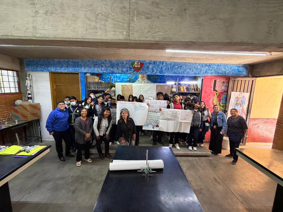 HuairouConnect's tweet image. "Educa a un joven, transforma una comunidad." MUDECI's weekly trainings are equipping 300 students in Naucalpan with climate knowledge. Locally led adaptation in action. 🌍 #LocallyLedAdaptation #ClimateAdaptation #CommunityResilience #GrassrootsWomen