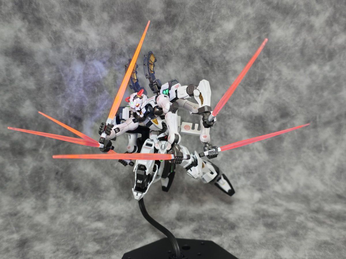 AIにこれらを戦わせて！ってお願いしたらこんなんできるんですね…ガンプラバトルまでもう少しかな…
#ガンプラ