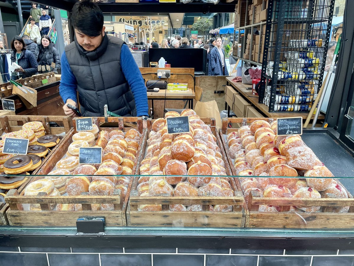 MinGreenwich's tweet photo. 11 April 2024 - We ventured down to Spitalfields market on a chilly morning. I settled mum at a table before heading off to buy Thai noodle for our lunch. Mum loved it much by throwing away her donut. We couldn’t find the way to graffiti spots, fortunately captured a lovely babe https://t.co/hqCJ0kXSvg