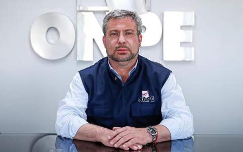 Luciano Revoredo Renovación Popular #30 tweet media