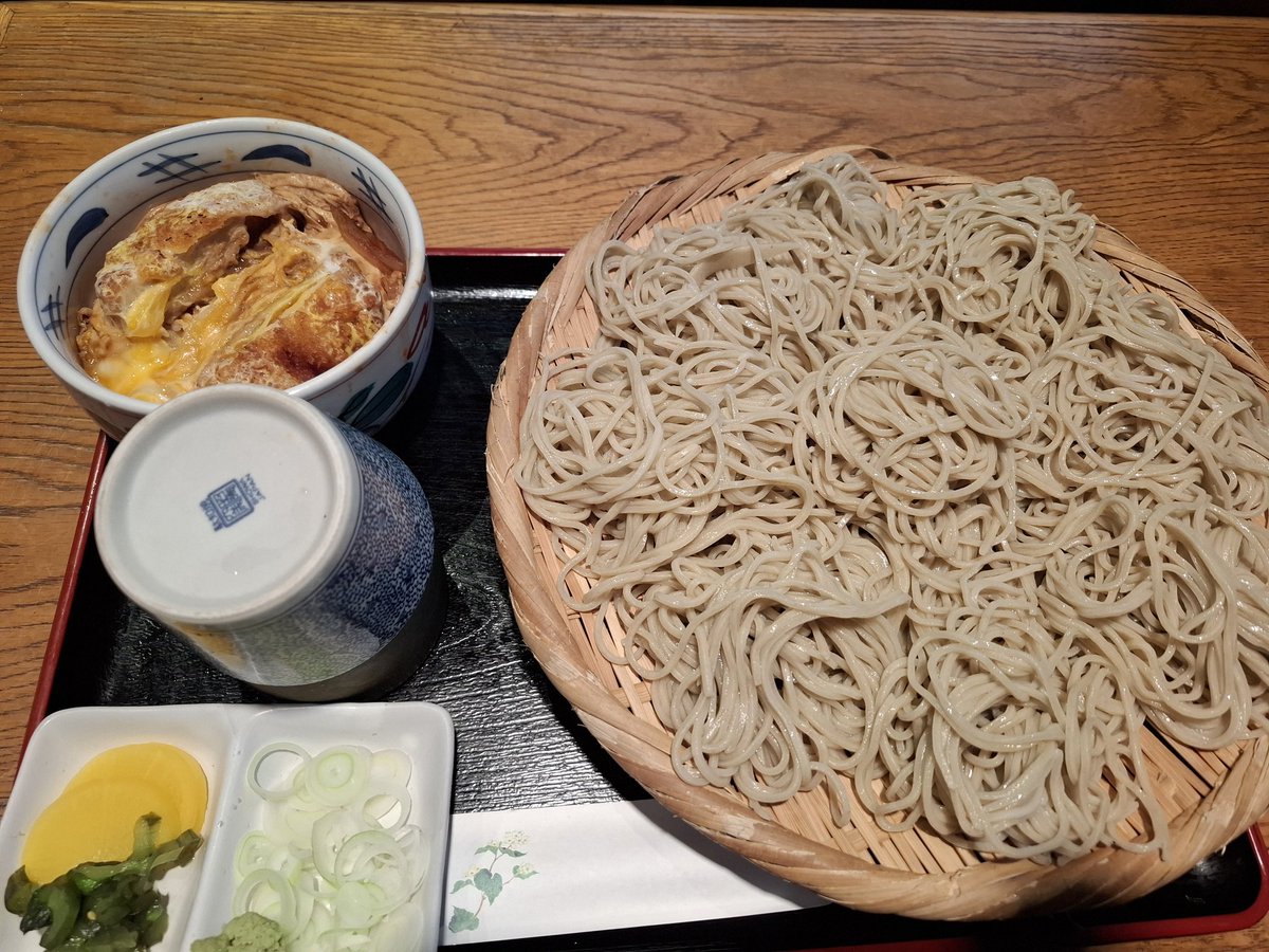 てつじん tweet media