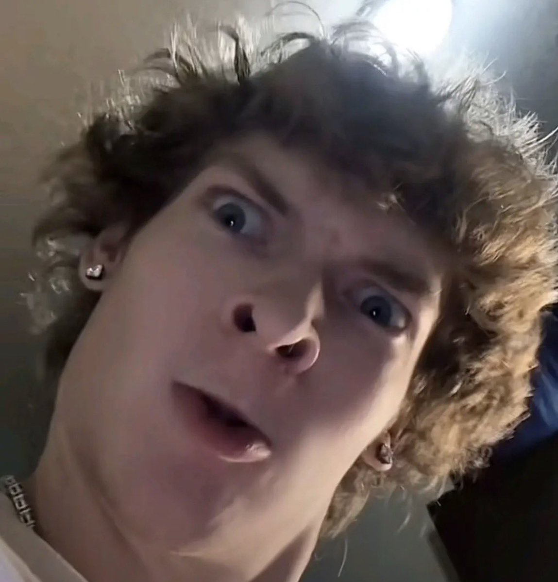 decxvpher tweet media