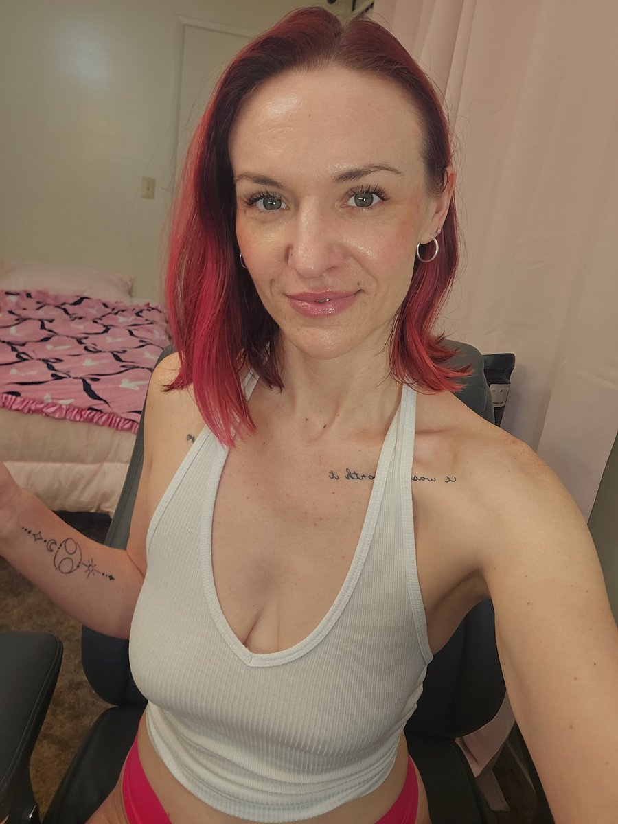 MadelynSpark's tweet photo. Camming live on @StreamateModels.  Let's play 😘 https://t.co/nIGpw6uBEp