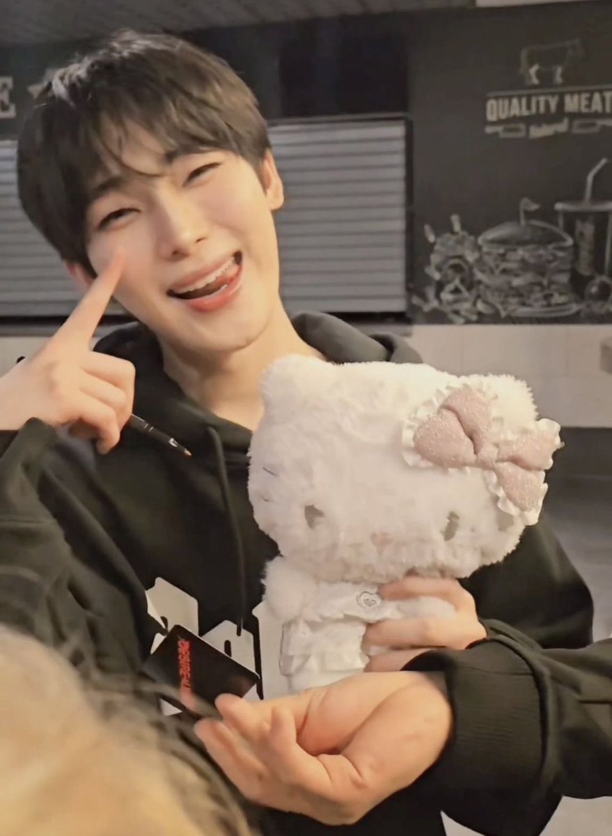 ♡ ⁺₊𓏵 tweet media