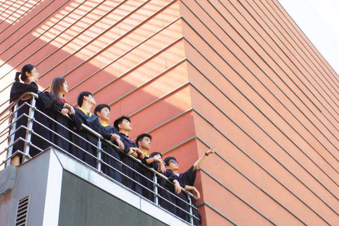 Anton Nriki© Sk tweet media