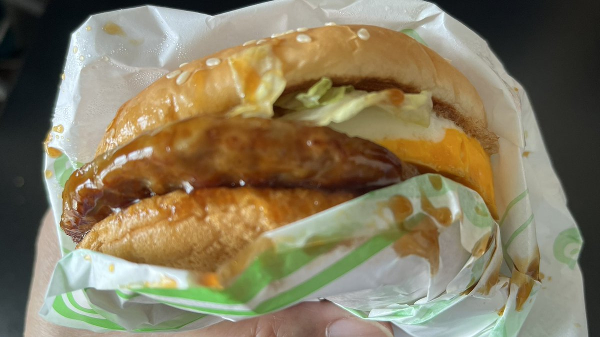zzsasaki705's tweet image. お昼はマックのてりたまバーガーセット🎵

#昼食 #lunch