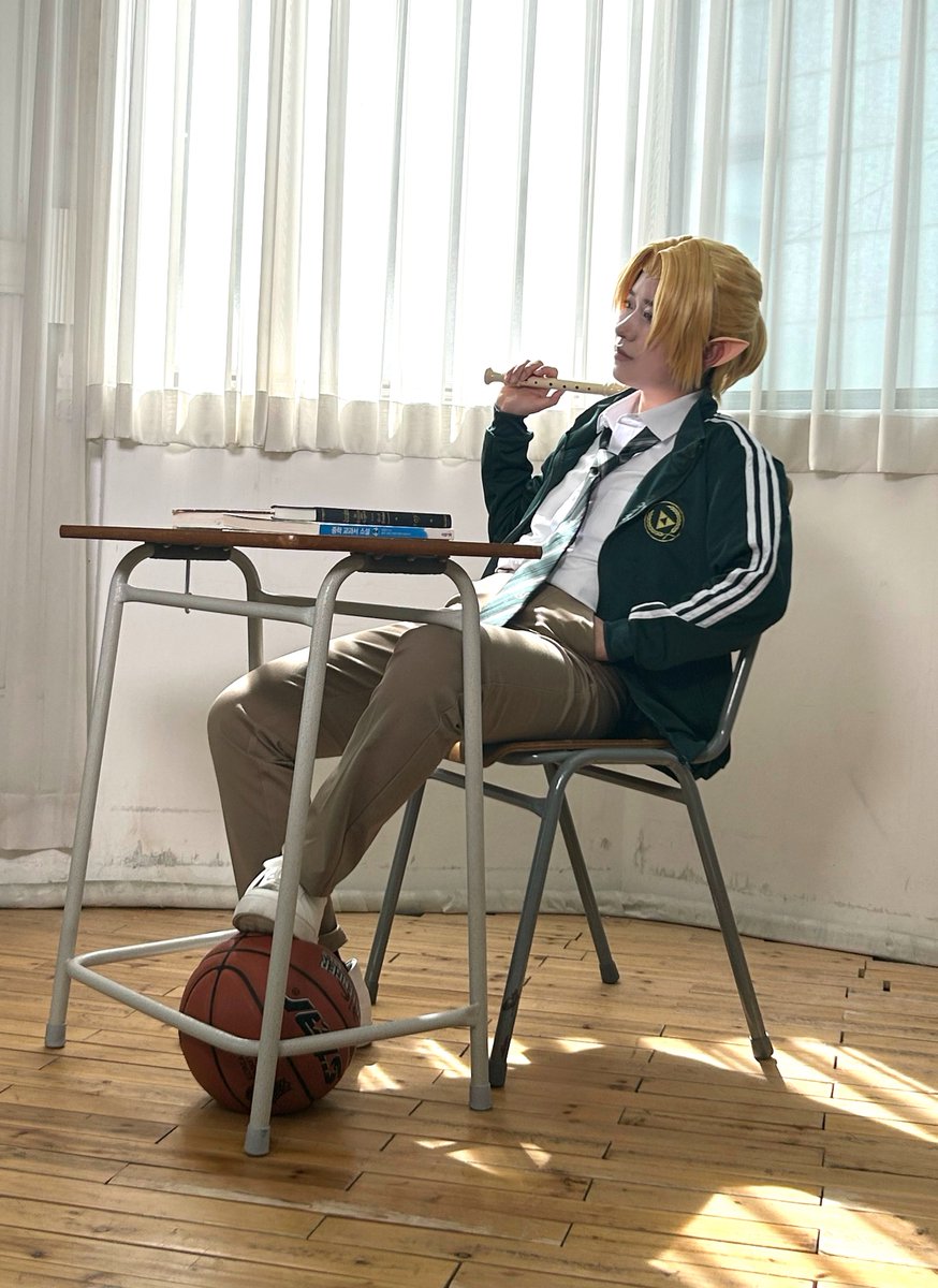 𝙏𝘼𝙆𝙄𝙉𝙂 tweet media