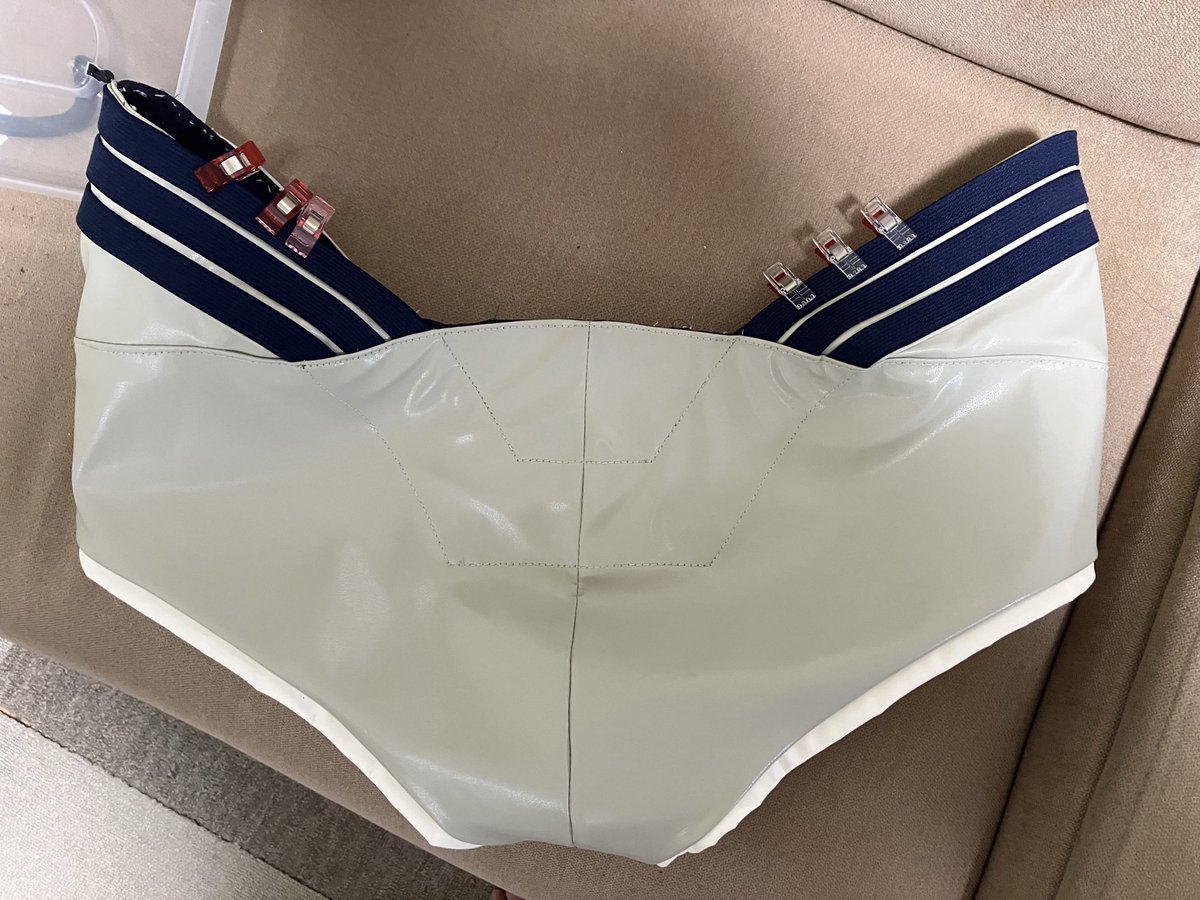 tadayasu2287's tweet photo. 進捗は遅いので、最初は完成した後シェアしたいと思いますが、今一旦パンツの70%ででも一旦報告します。 https://t.co/HBsGTkGgOf