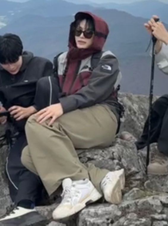 티라 🏔️ tweet media