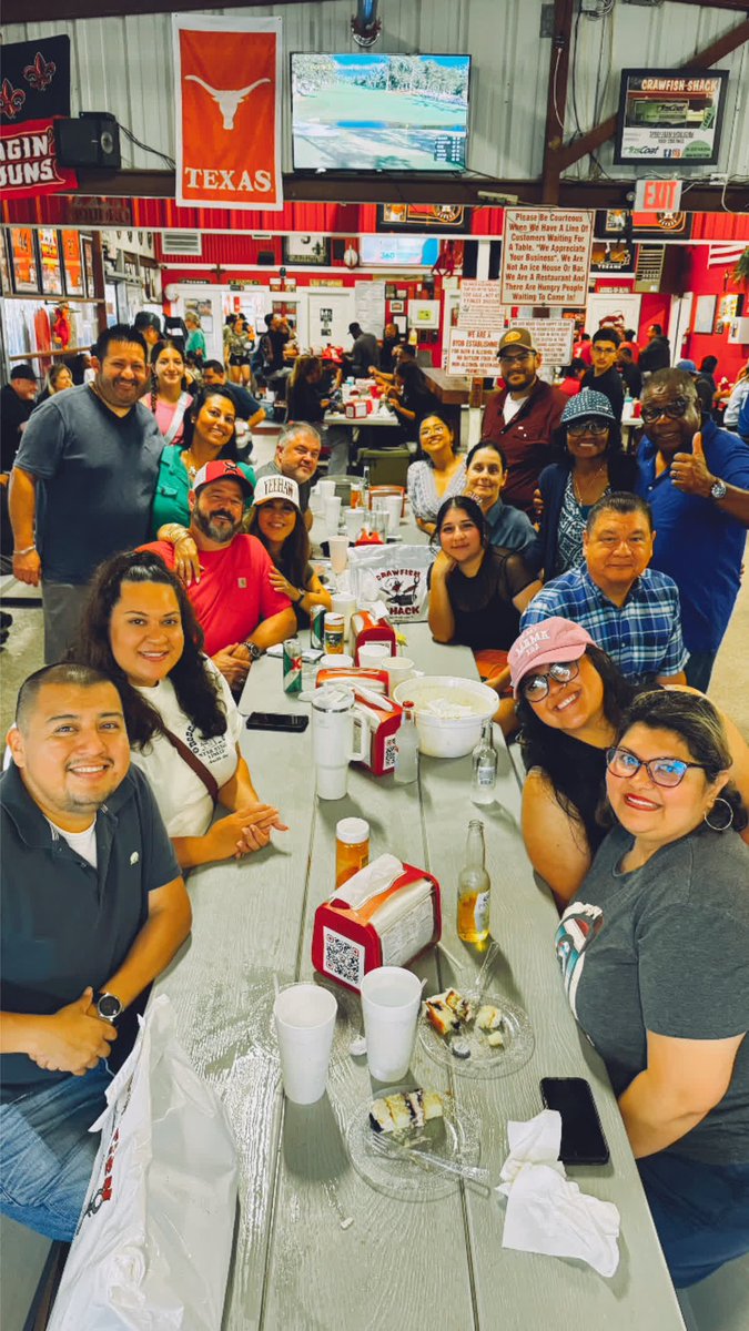 blaahcherry's tweet photo. 29th Bday Crawfish 🦞 https://t.co/2UoHVprGOJ