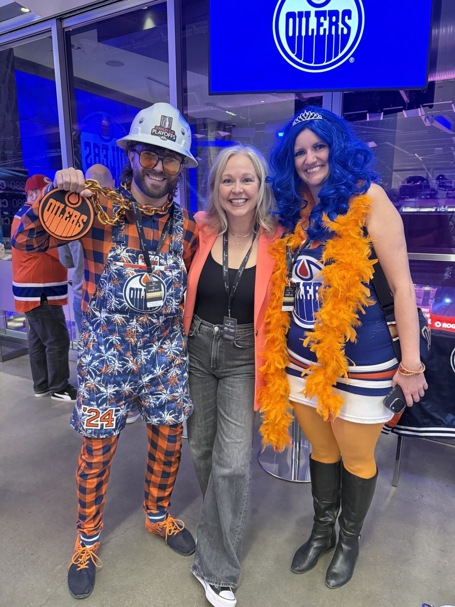 staceybrotzel's tweet image. Hanging with cool @CHED880 listeners feeling underdressed. They were among the winners who are watching the @EdmontonOilers game in the Summit suite. #yeg