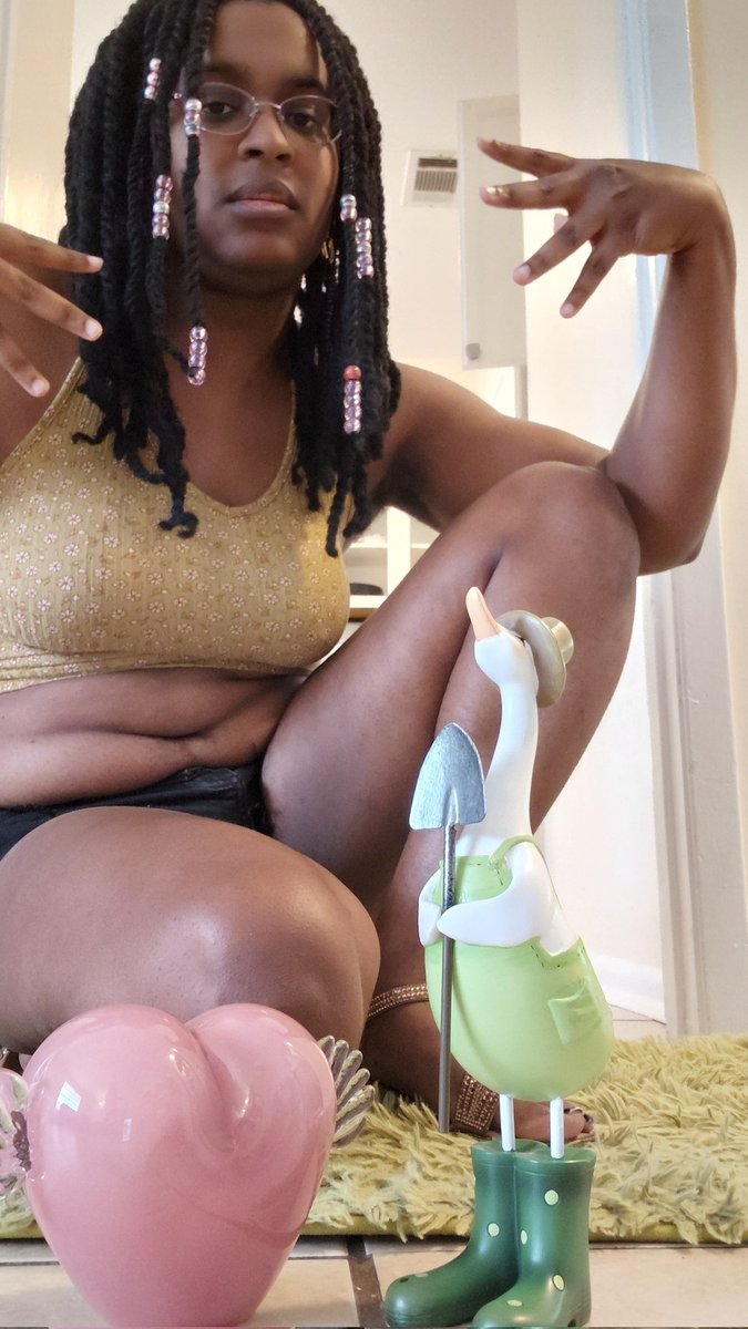 🫐🔞Berri Swee-Tí 🪩🌸 tweet media