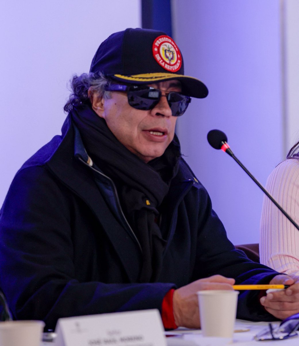 Paboneada tweet media