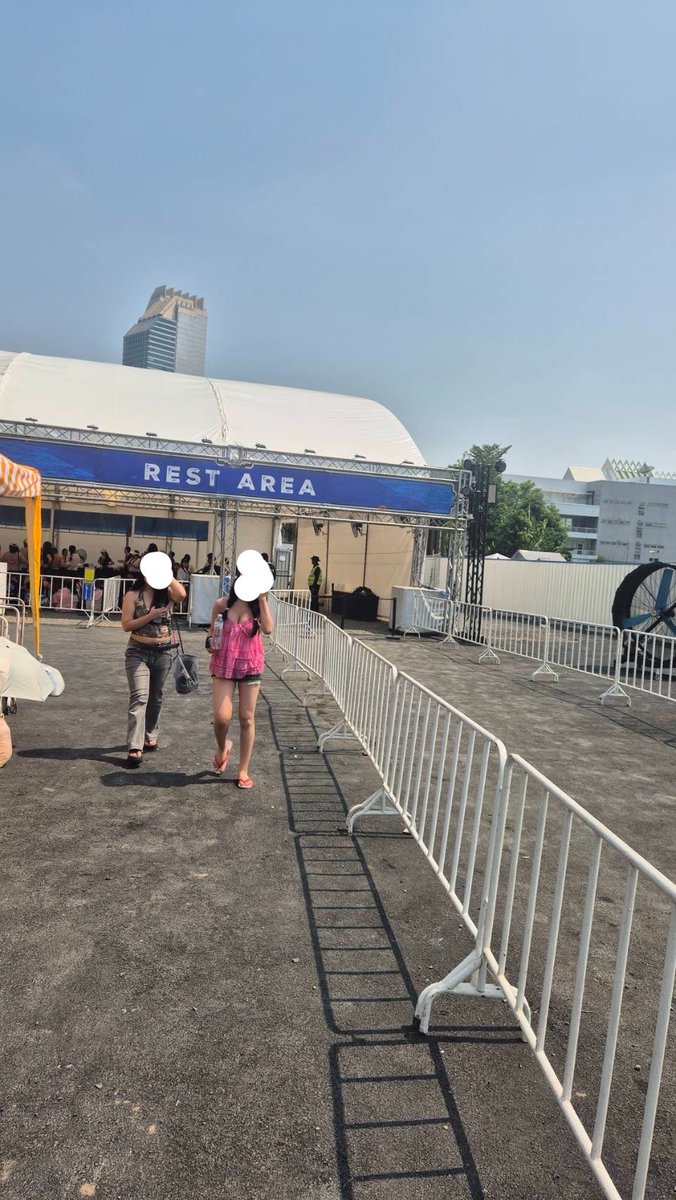 🐰𓈒⋆ tweet media