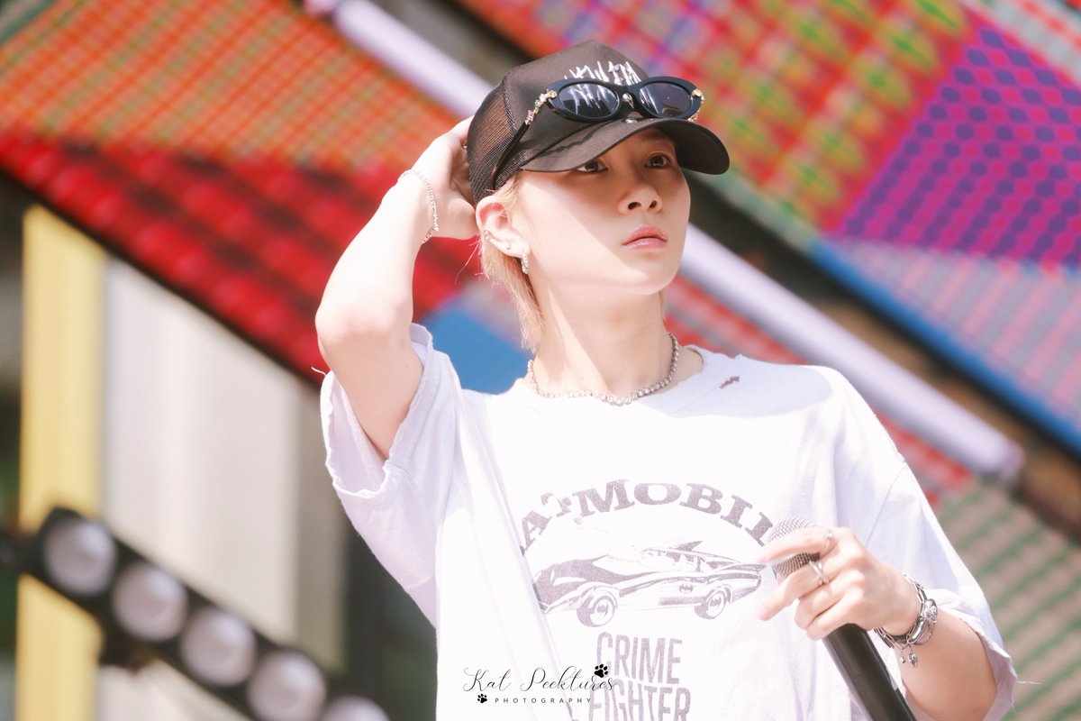 yixinkat's tweet image. 📸 2026.04.14

🫶🏻✌🏻

@WOLFHOWLHARMONY 

#EMDISTRICT #EMTHAIHANSA2026 #ไทยหรรษามหาสงกรานต์2026 #มาหาสงกรานต์ที่เอ็มดิสทริค
#WHHinThailand 
#WOLFHOWLHARMONY #WHH